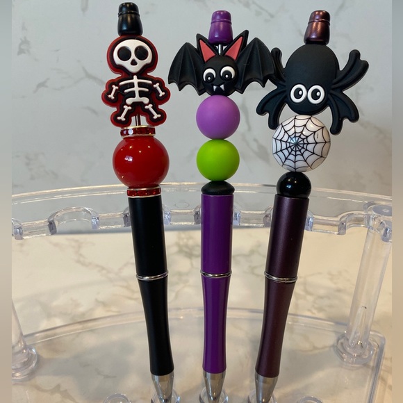Kids Halloween Set of 3 Pens Beaded pens Skeleton Spider Bat - Picture 1 of 1